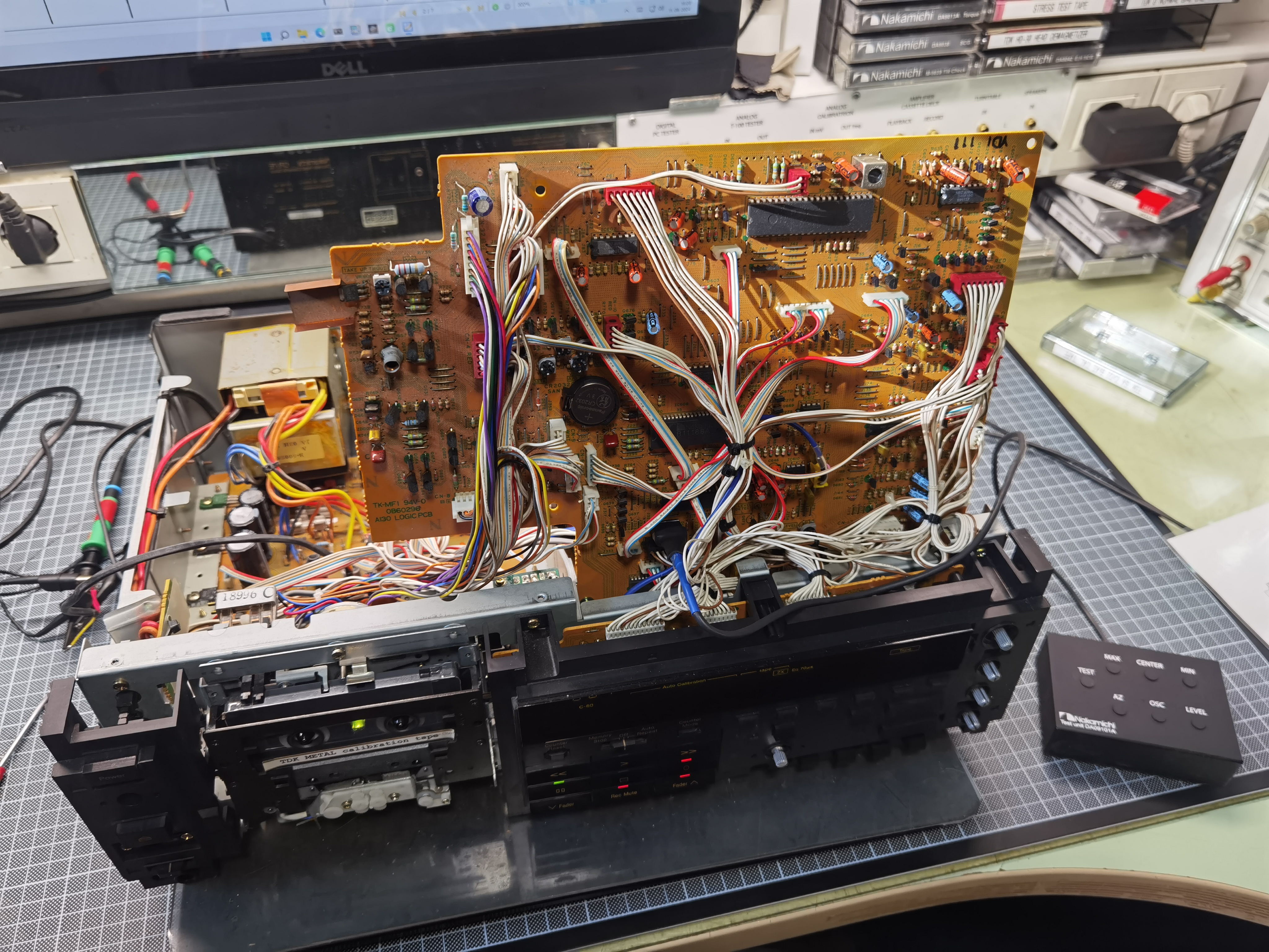 Nakamichi CR-7 - DA09101A calibration unit connected for adjustment